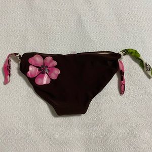 Bikini bottoms